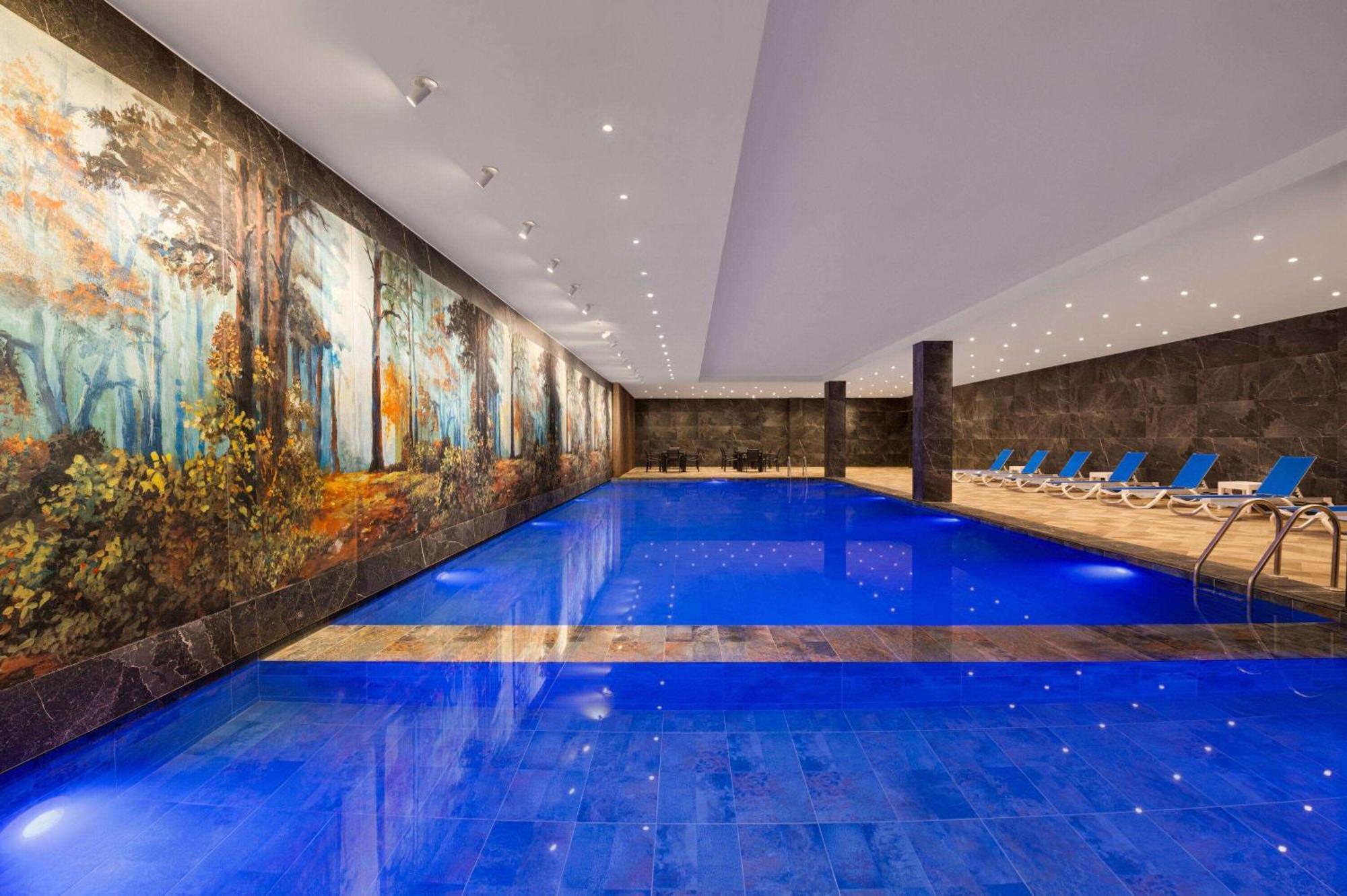 Ramada By Wyndham Gaziantep Hotel Bagian luar foto