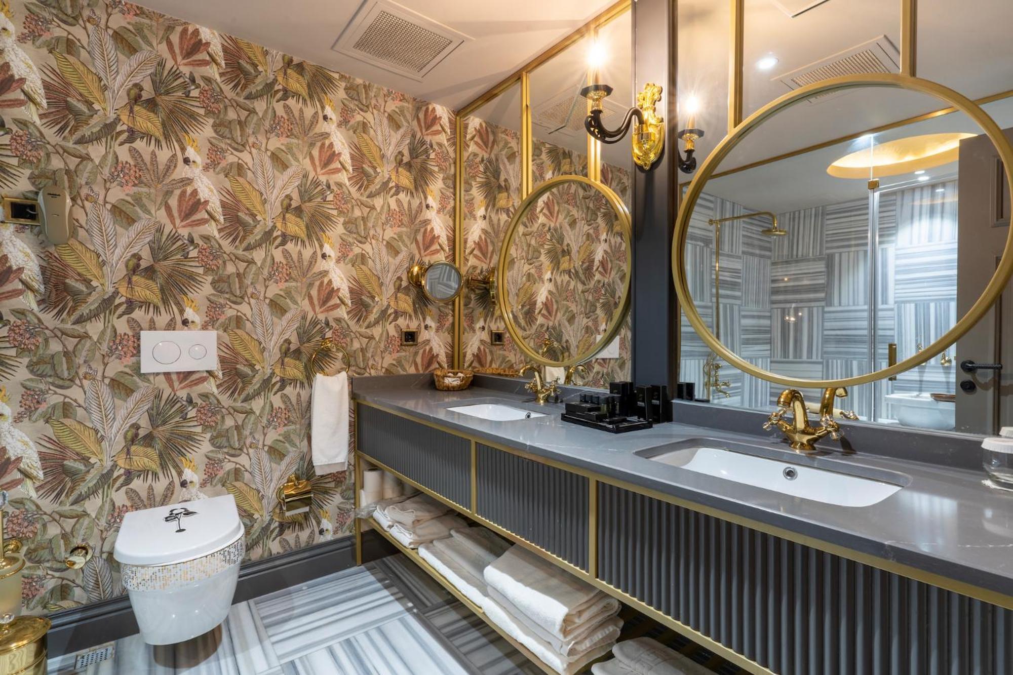 Ramada By Wyndham Gaziantep Hotel Bagian luar foto