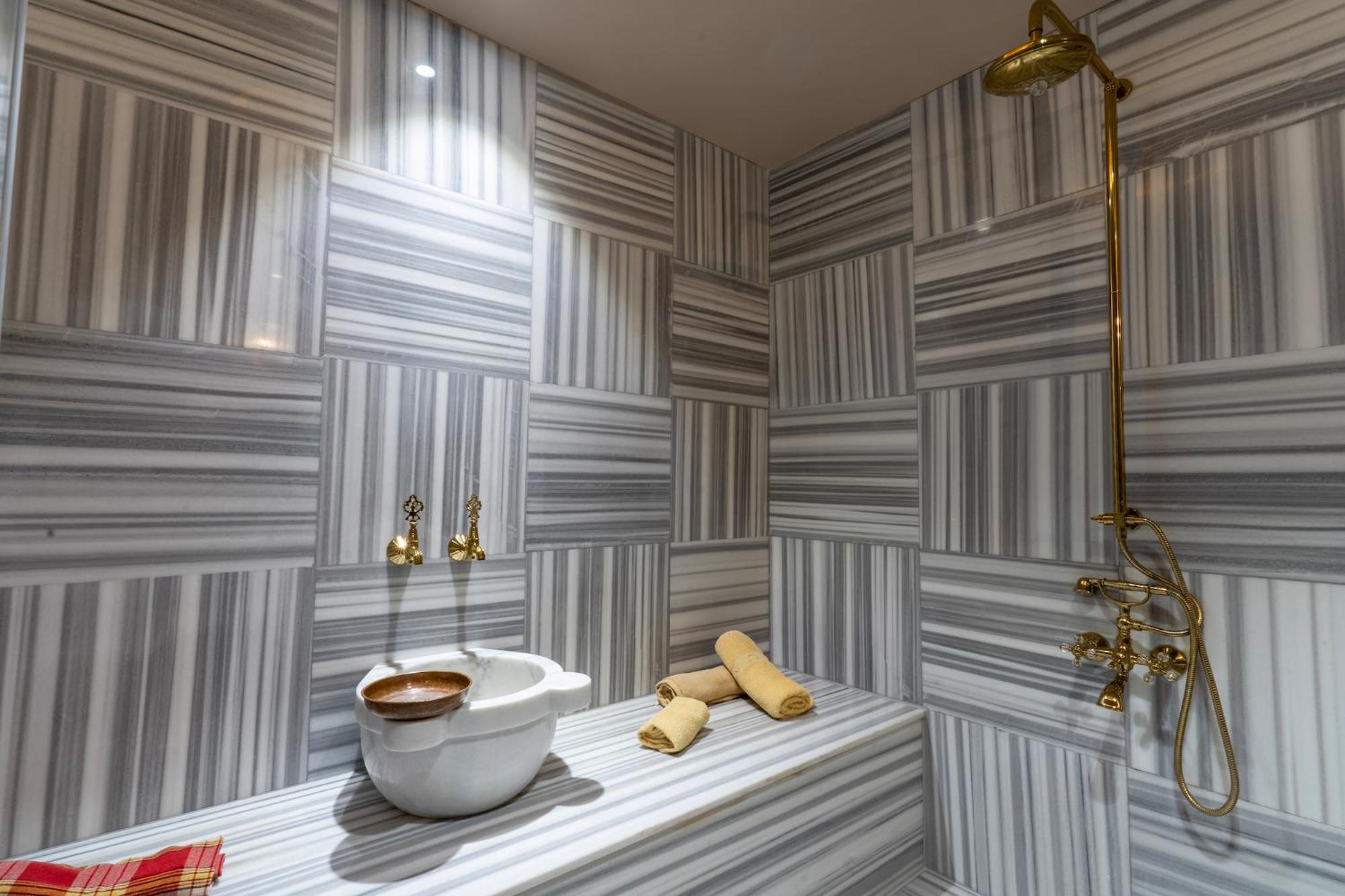 Ramada By Wyndham Gaziantep Hotel Bagian luar foto