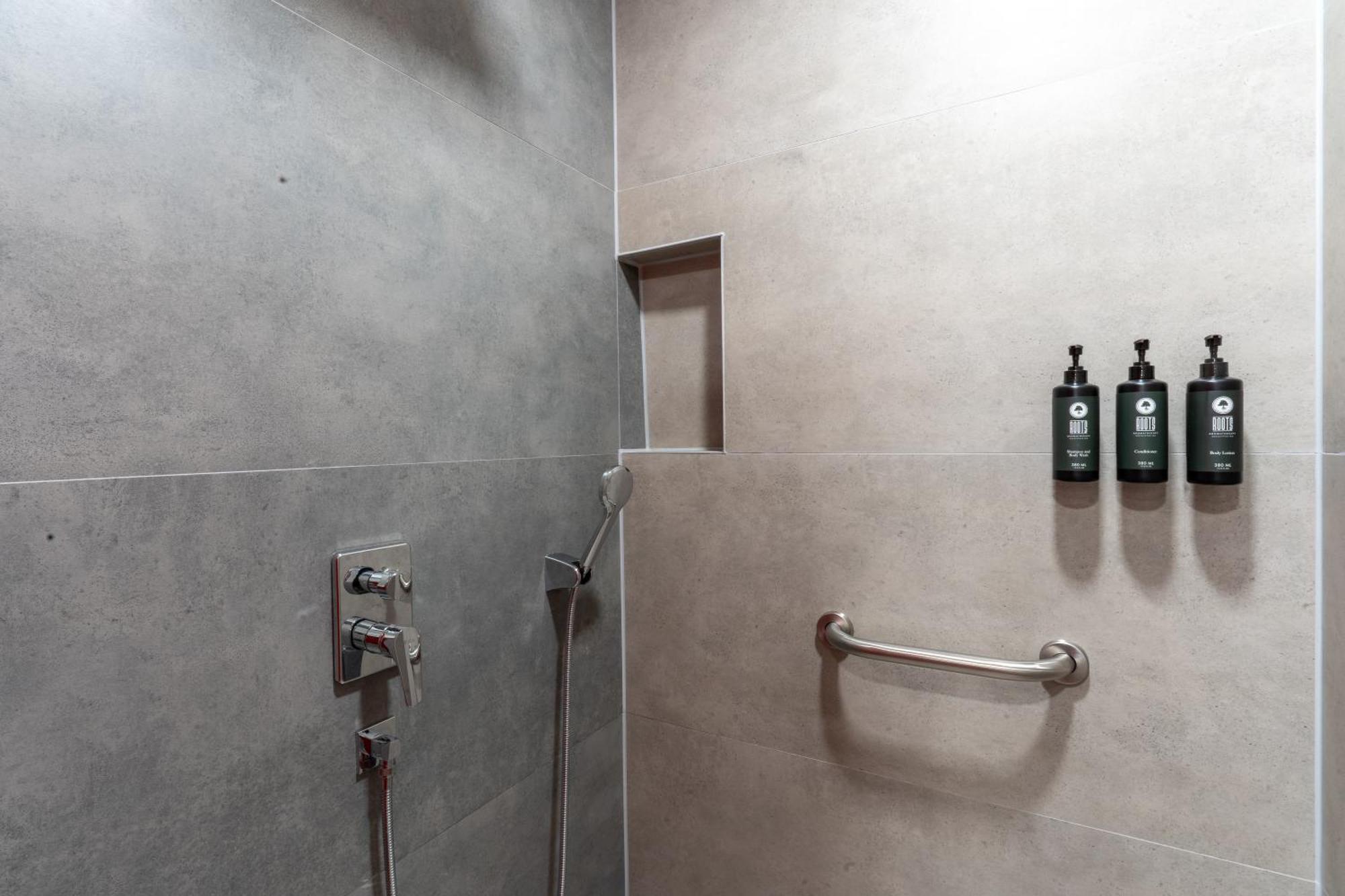 Ramada By Wyndham Gaziantep Hotel Bagian luar foto